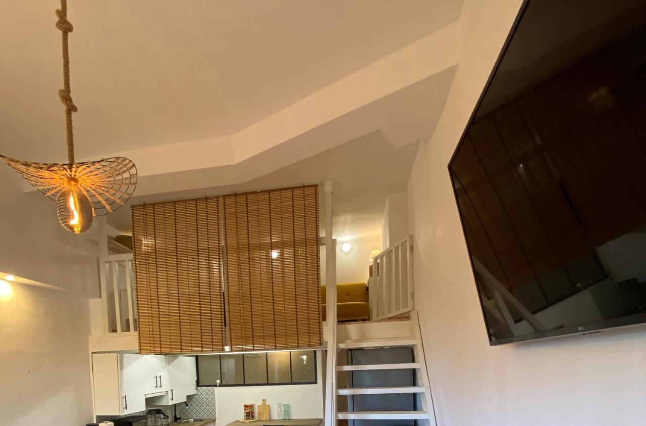 ベナルマデナKlimatyczny Loft I Egzotyczny Basenアパートメント エクステリア 写真
